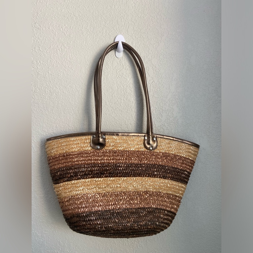 NWOT, Whites Stag Brown Monochromatic Woven Straw Medium Tote Bag